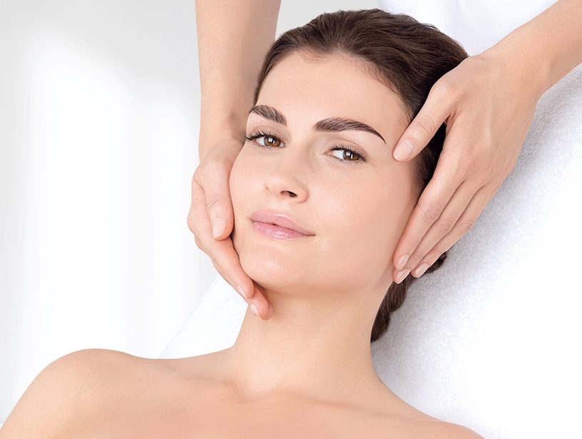 MASAJE RELAJANTE CON SU SÉRUM